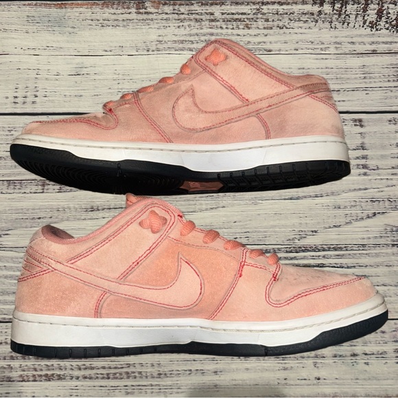 NIKE SB DUNK LOW ‘PINK PIG’ SIZE-9 EXTRA LACES AND REPLACEMENT SB BOX - Picture 4 of 13